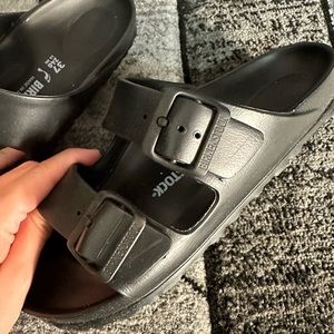 Birkenstock sandals in black and size 37